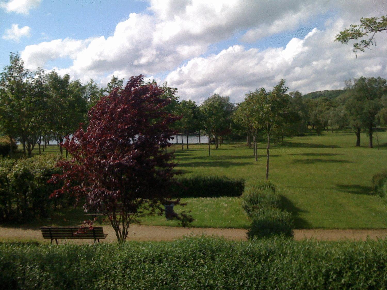 Hotel Du Val De Seine Mantes-la-Jolie Exteriör bild